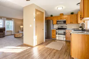 194 Boardwalk Way, Kelso, WA 98626 - Photo 10