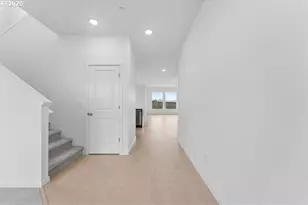 9110 S 1st St, Ridgefield, WA 98642 - Photo 2