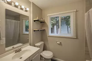256 Gregory Ln SE, Salem, OR 97302 - Photo 20