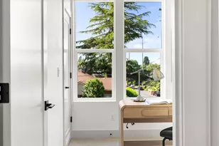 207 NE Going St, Portland, OR 97211 - Photo 12