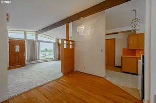 1900 Grant St, North Bend, OR 97459 - Photo 10