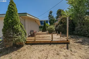 1900 Grant St, North Bend, OR 97459 - Photo 36