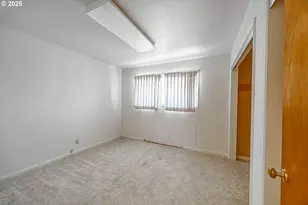 1900 Grant St, North Bend, OR 97459 - Photo 18