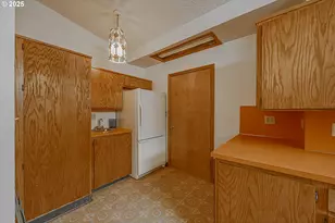 1900 Grant St, North Bend, OR 97459 - Photo 14