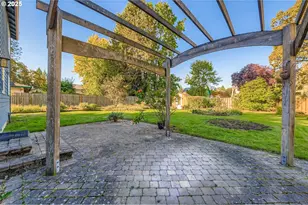 3205 SW 180th Pl, Beaverton, OR 97003 - Photo 32