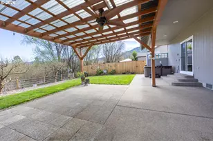 310 Ashwood St, Sutherlin, OR 97479 - Photo 32
