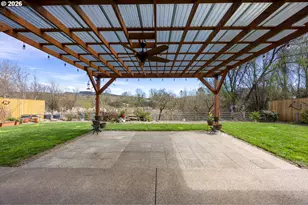 310 Ashwood St, Sutherlin, OR 97479 - Photo 4