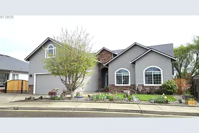 310 Ashwood St, Sutherlin, OR 97479 - Photo 6