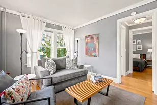 709 SW 16th Ave, Portland, OR 97205 - Photo 8