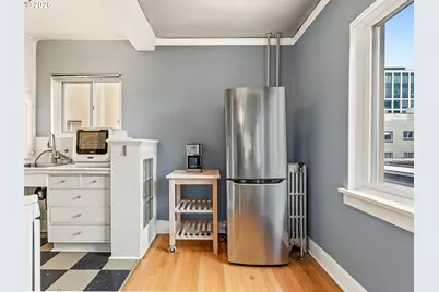 709 SW 16th Ave #304, Portland, OR 97205 - Photo 12