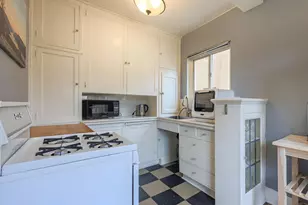 709 SW 16th Ave, Portland, OR 97205 - Photo 12