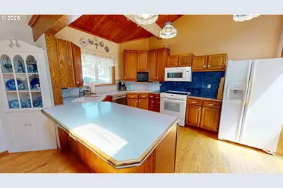 29670 Park Ter, Gold Beach, OR 97444 - Photo 10