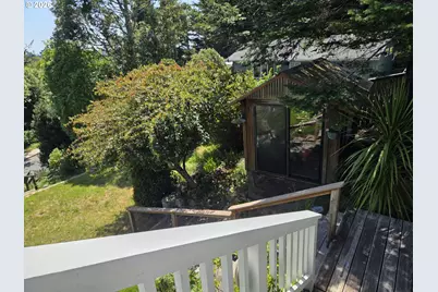 29670 Park Ter, Gold Beach, OR 97444 - Photo 16