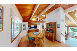 29670 Park Terrace, Gold Beach, OR 97444 - Photo 8
