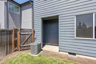 18600 SW Bluebird Ln, Beaverton, OR 97003 - Photo 36