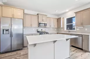 18600 SW Bluebird Ln, Beaverton, OR 97003 - Photo 14