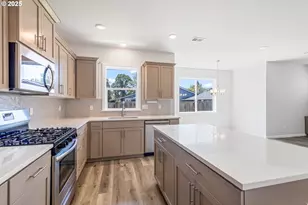 18600 SW Bluebird Ln, Beaverton, OR 97003 - Photo 16