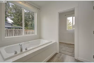 508 NE 127th St, Vancouver, WA 98685 - Photo 10