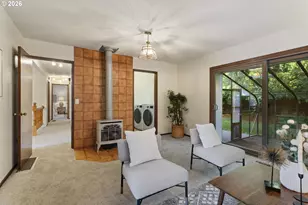 2816 SW Plum Ct, Portland, OR 97219 - Photo 8