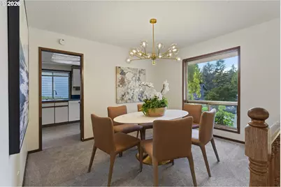 2816 SW Plum Ct, Portland, OR 97219 - Photo 10