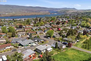 720 E 21st Pl, The Dalles, OR 97058 - Photo 42