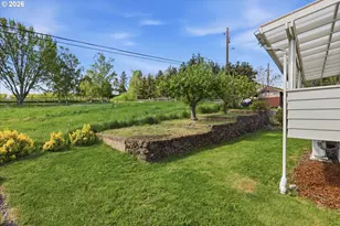 720 E 21st Pl, The Dalles, OR 97058 - Photo 38