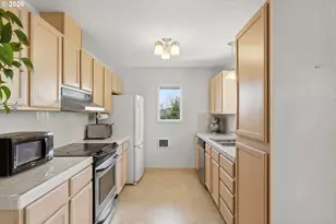 720 E 21st Pl, The Dalles, OR 97058 - Photo 16