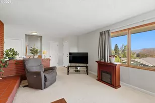720 E 21st Pl, The Dalles, OR 97058 - Photo 10