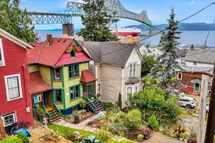 143 Washington St, Astoria, OR 97103 - Photo 2