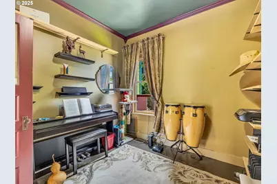 143 Washington St, Astoria, OR 97103 - Photo 20