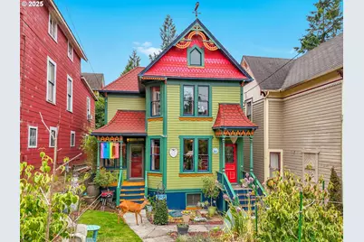 143 Washington St, Astoria, OR 97103 - Photo 1