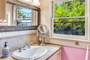 143 Washington St, Astoria, OR 97103 - Photo 30