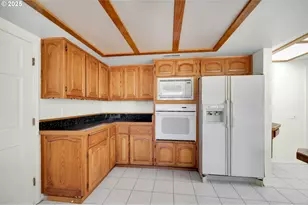 36250 Enterprise Rd, Creswell, OR 97426 - Photo 16