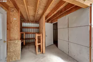 36250 Enterprise Rd, Creswell, OR 97426 - Photo 44