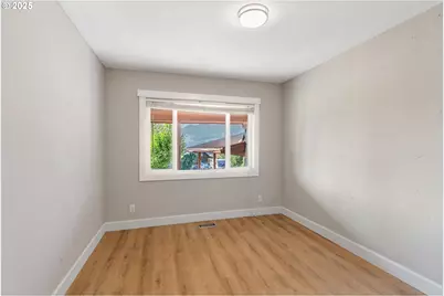 1175 NW Baker Dr, White Salmon, WA 98672 - Photo 24