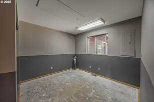 61842 Davis Slough Rd, Coos Bay, OR 97420 - Photo 30