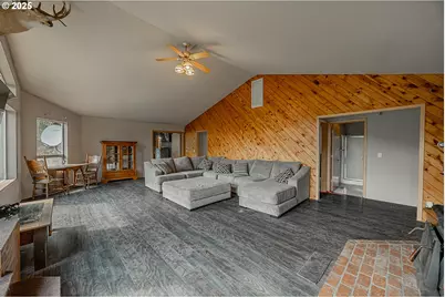 61842 Davis Slough Rd, Coos Bay, OR 97420 - Photo 22