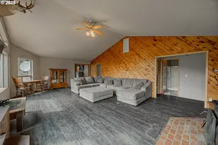 61842 Davis Slough Rd, Coos Bay, OR 97420 - Photo 22