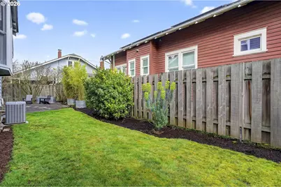 4523 NE Alameda St, Portland, OR 97213 - Photo 46