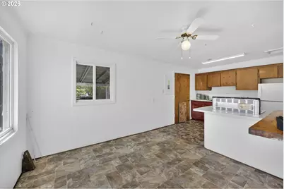 1025 N Lake Rd, Lakeside, OR 97449 - Photo 26