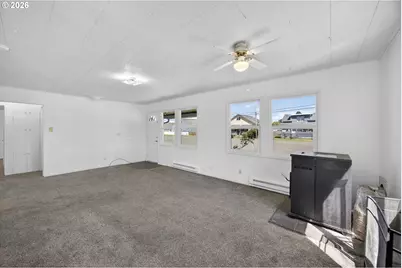 1025 N Lake Rd, Lakeside, OR 97449 - Photo 12