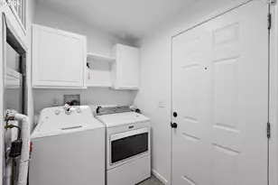 12450 SW Fischer Rd, Tigard, OR 97224 - Photo 14