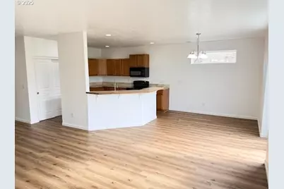 189 Quincy Ave, Roseburg, OR 97471 - Photo 4