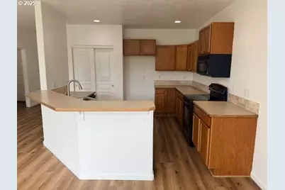 189 Quincy Ave, Roseburg, OR 97471 - Photo 6