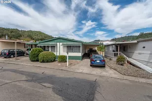 608 Shadow Ranch Ln, Roseburg, OR 97470 - Photo 38