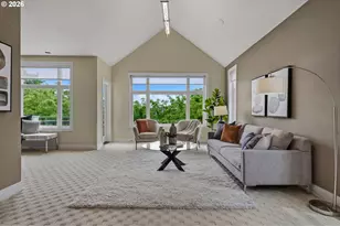 225 S Montgomery St, Portland, OR 97201 - Photo 2