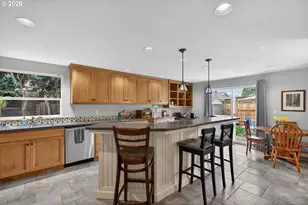 177 NE 34th Ct, Hillsboro, OR 97124 - Photo 10