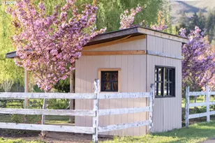 90514 Lure Ln, Leaburg, OR 97489 - Photo 6