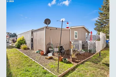 18485 SW Pacific Dr #64, Tualatin, OR 97062 - Photo 40