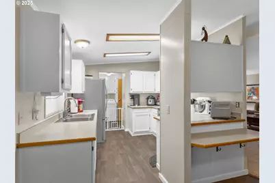 18485 SW Pacific Dr #64, Tualatin, OR 97062 - Photo 18